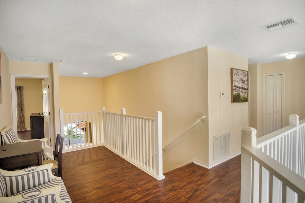 Enchanted 5BR Townhome Disney Fun Awaits