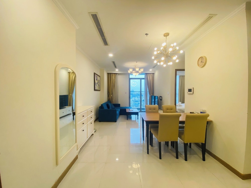 The Aquamarine Landmark Suites - Poolside Access at L4B