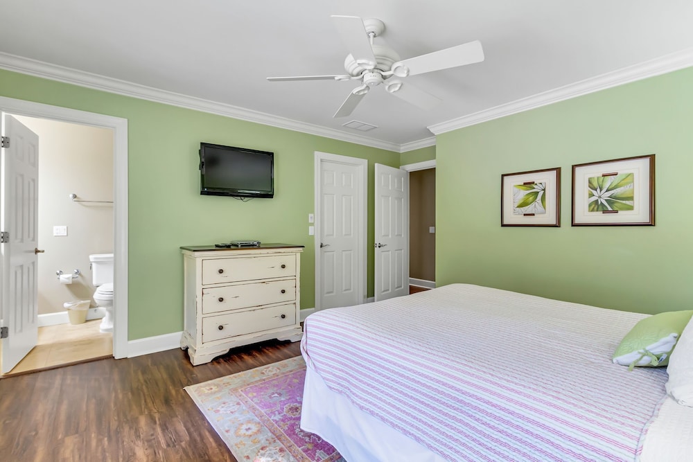 5 Battery Road at The Sea Pines Resort