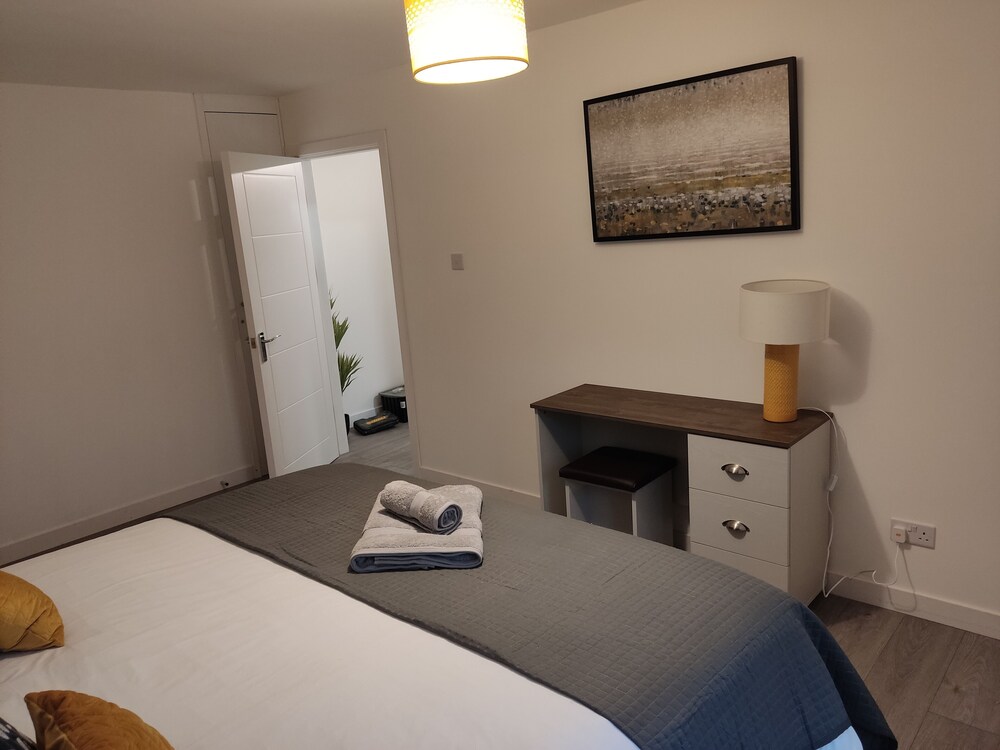 3-bed Cottage - Fast Wifi-big Garden - Town Centre