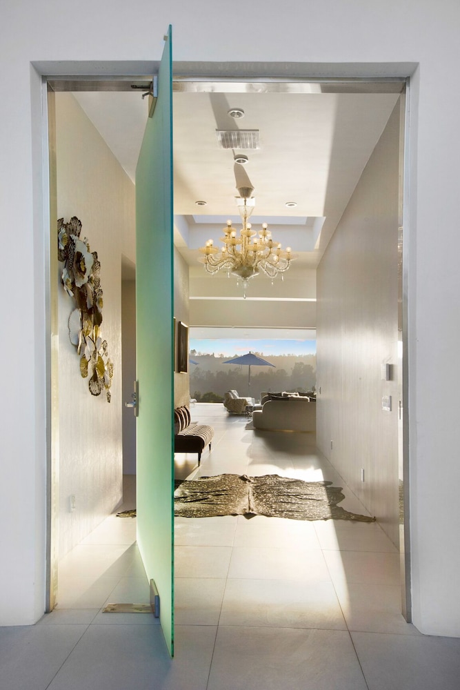 Ellison Estate - Image 2