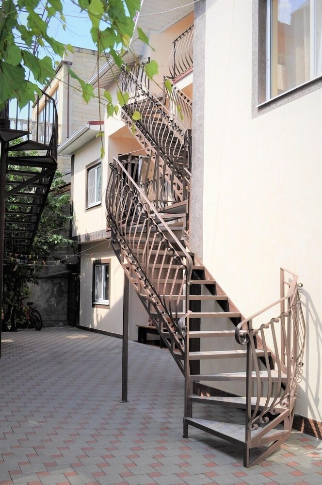 Photo 38