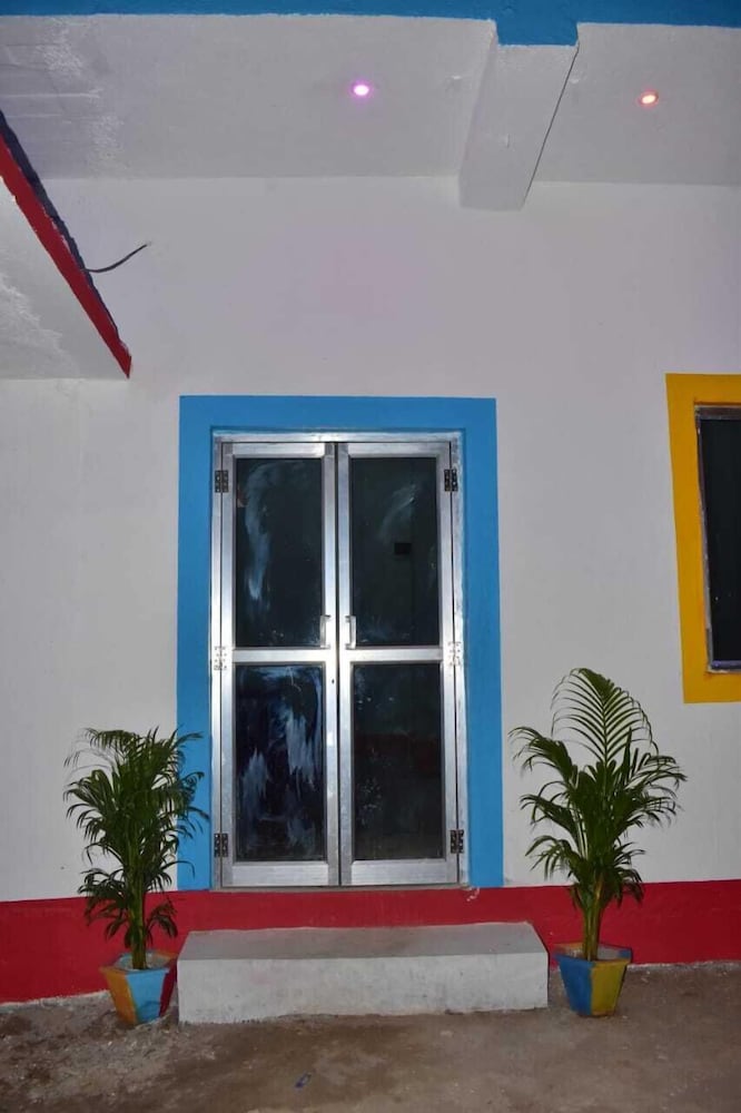 TabTrips Laxmi resort