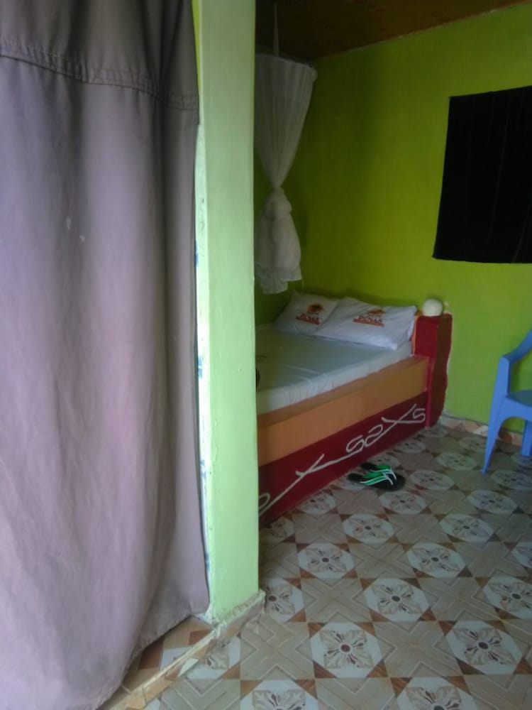 Photo 12