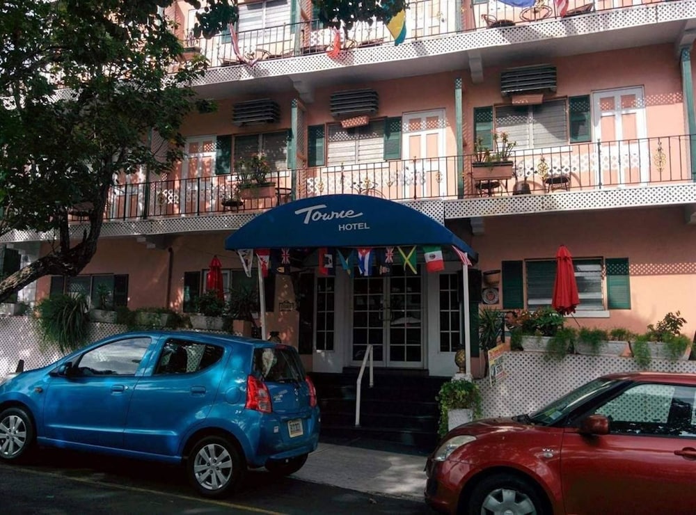 Hotel Towne Hotel - Image 1