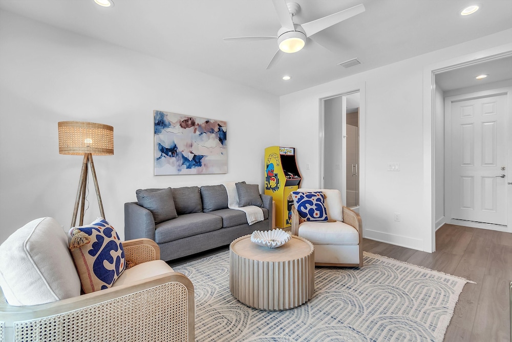 Azul Townhomes A3 - Sunrise