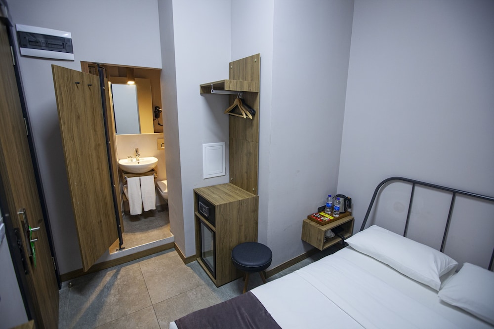 Jurnal Otel - Image 45