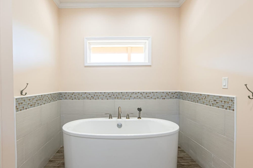 Sleeps12 Pet Friendly 2 Hottubs Views Full Kitchen