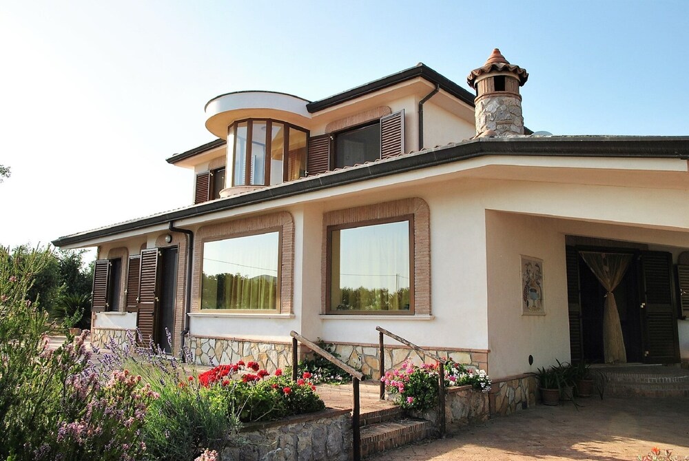 Uva & Stelle Maison Detached Villa in the Hills of Sperlonga view 4