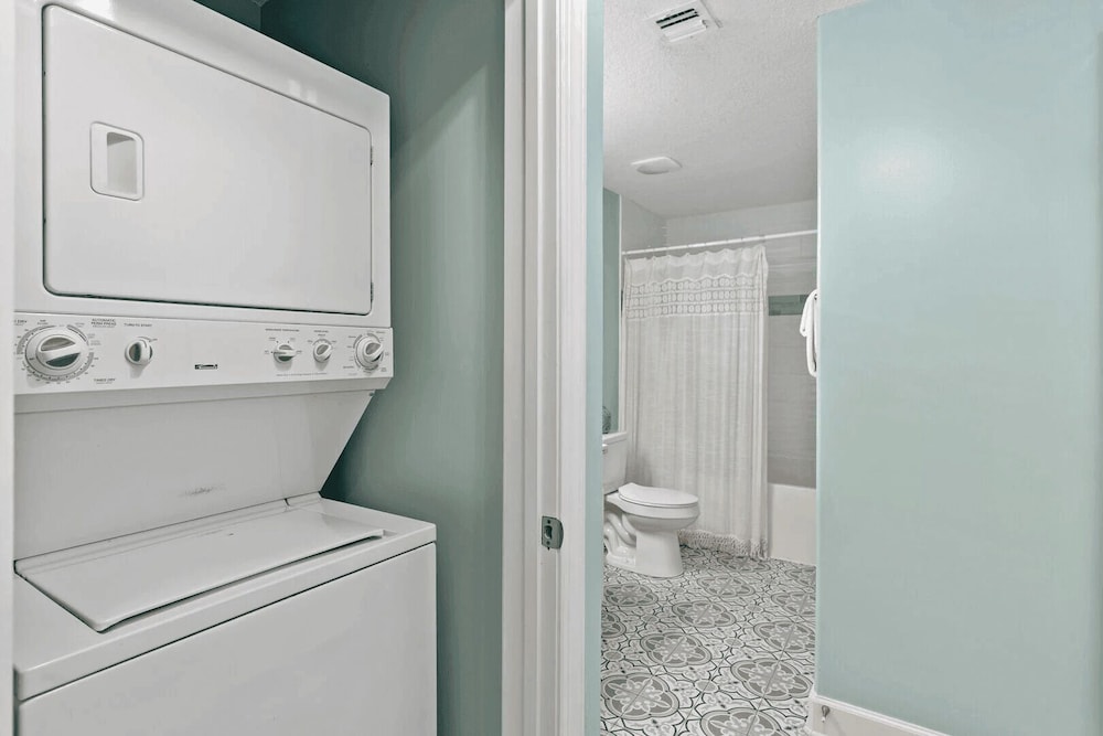 Emerald Isle 701 by Avantstay Gul Front Corner Unit 2 Pools