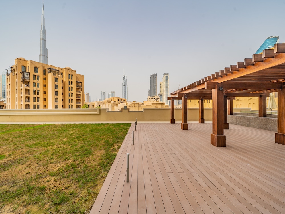 Nouveau Art Deco 3BR with Burj & Canal Views