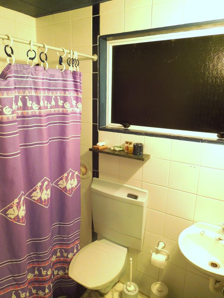 Photo 33