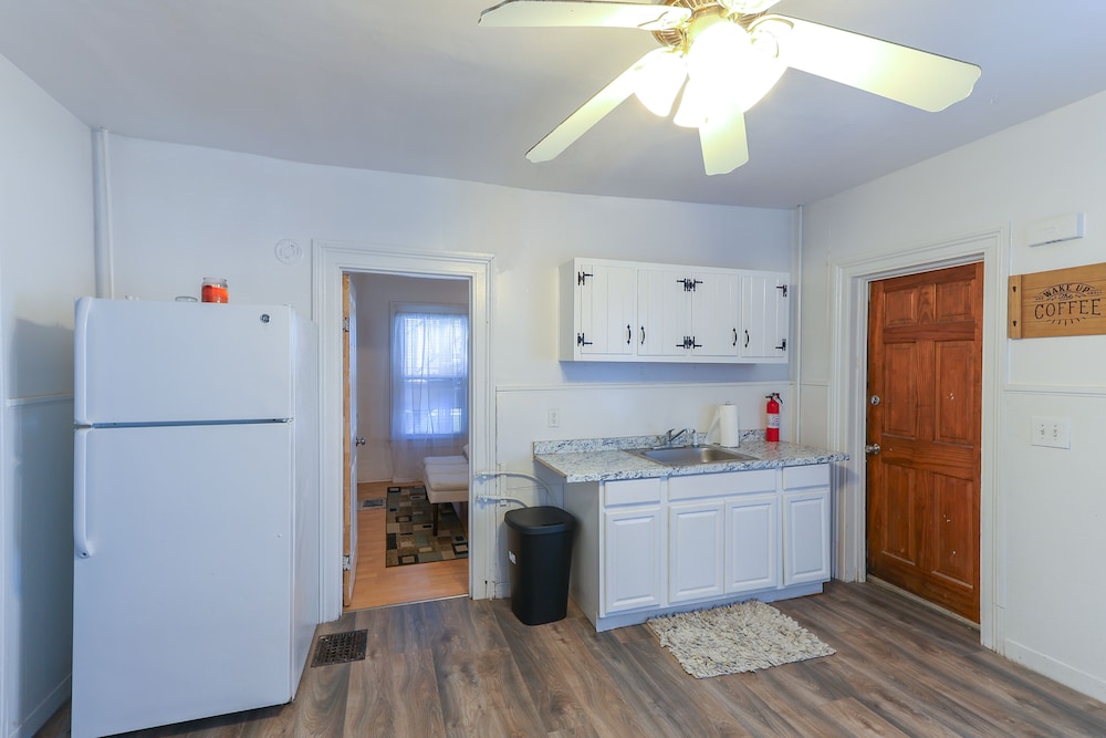 Bridgeport Vacations - Cozy Bridgeport Apartment: 2 Mi to Downtown! - Property Image 11