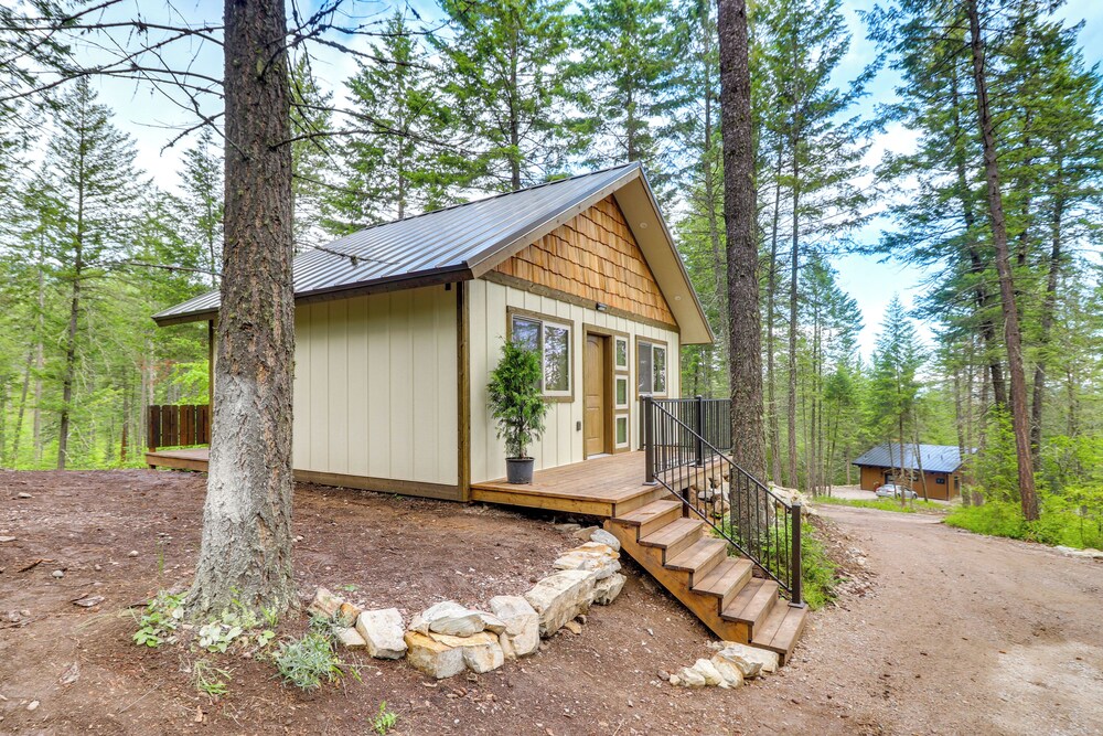 Dreamy Montana Cabin: Short Drive to Flathead Lake