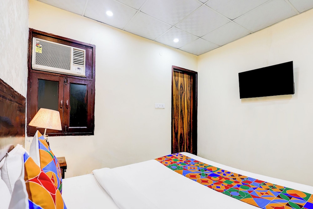 Fabhotel The Galaxy