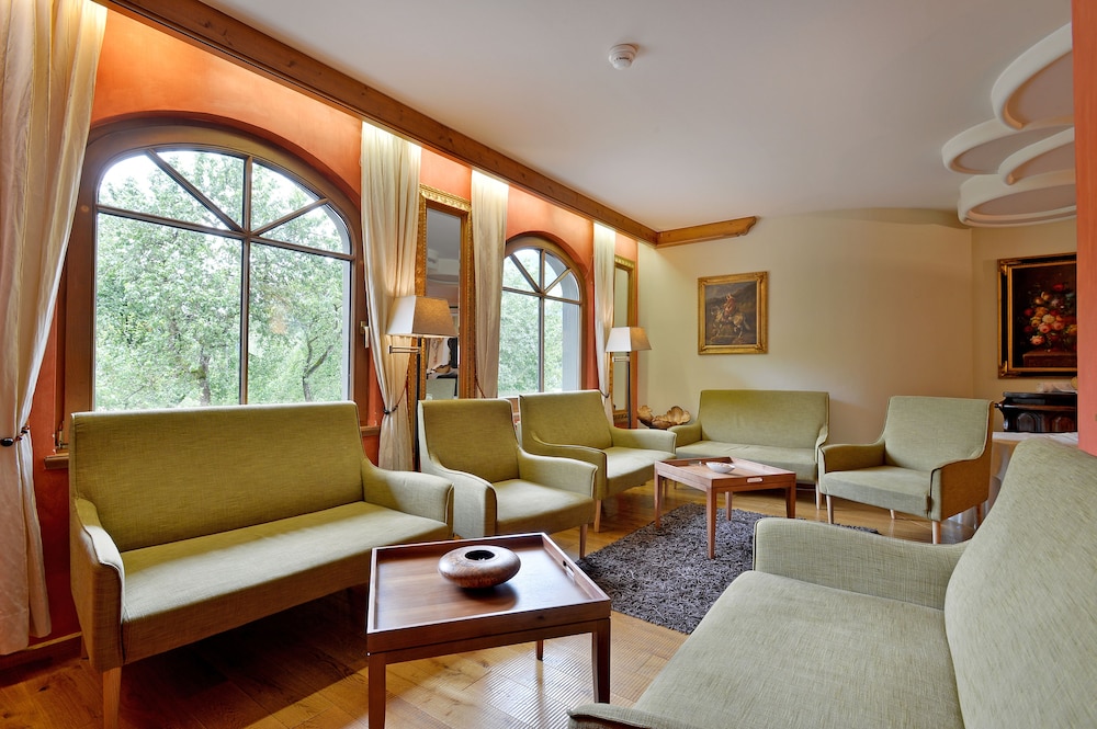 Hotel Ferienhotel Neuwirt - Image 1