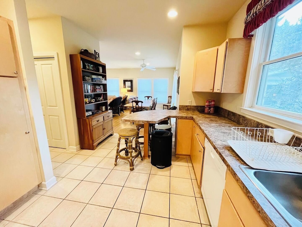 Dicinson Avenue 7B