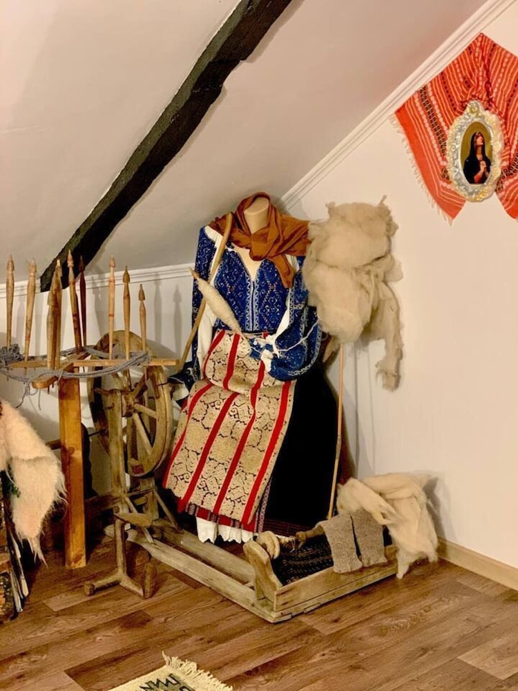 Photo 29