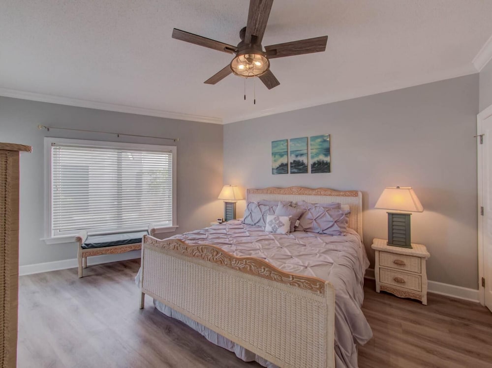 Ground Floor Condo With a Nice Pool Complex view 2