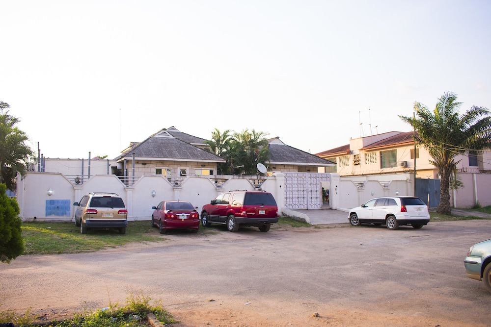 Whitehouse Exclusive Guest House