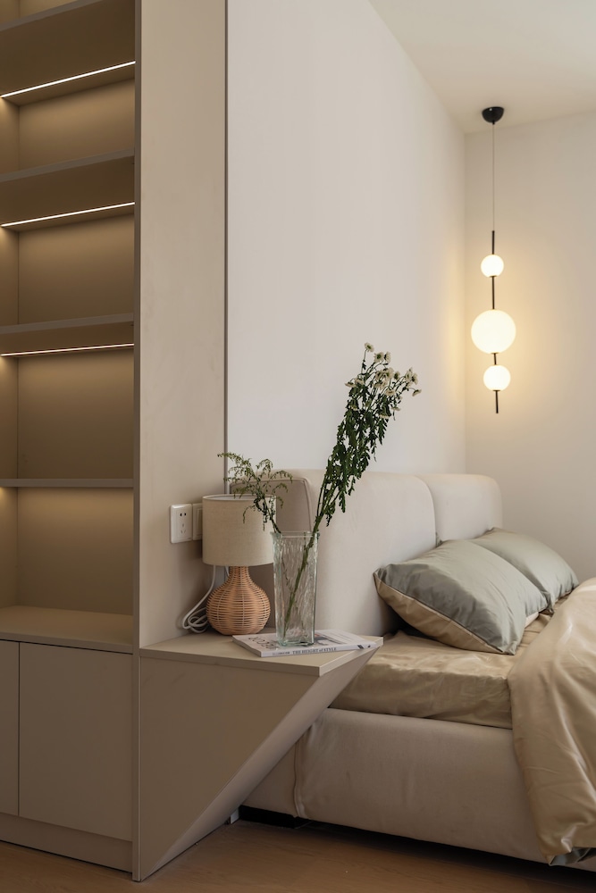 Book and Bed - Xujiahui