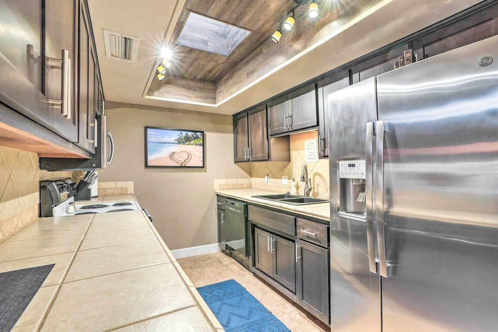 Peoria Oasis w/ Resort Amenities, 2 Mi to Downtown