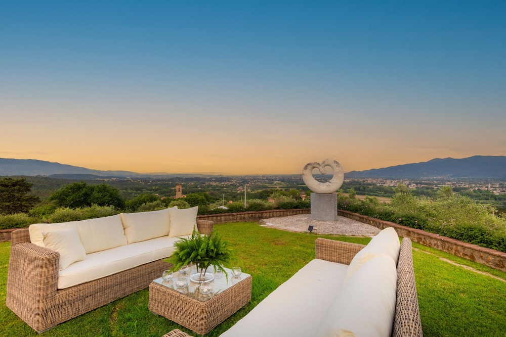 Villa Lontana in Lucca