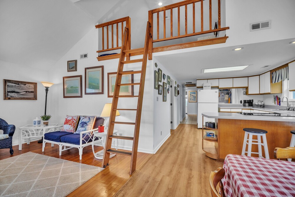 Oyster Cottage In Historic Fishing Village 2 Bedroom Cottage
