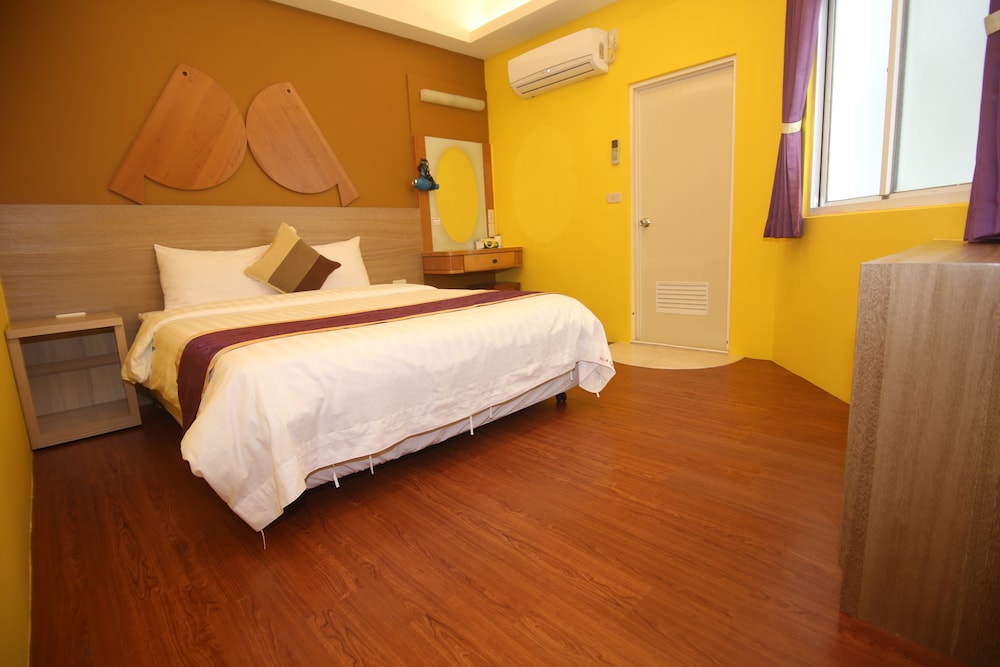 Water Front Hotel