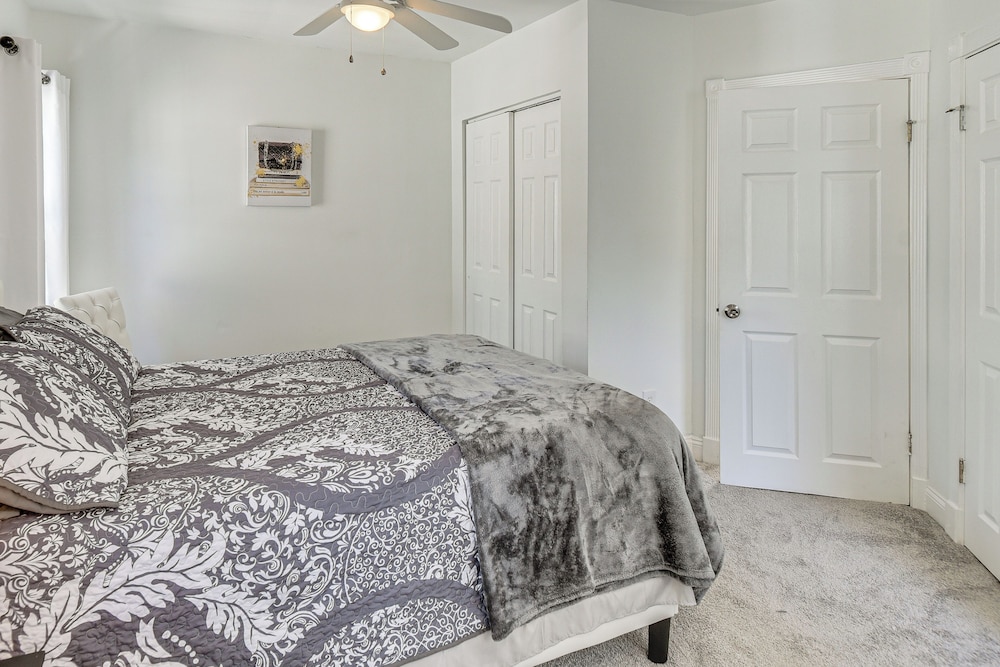 Spacious Family Home w/ Yard in Dtwn Hampton!