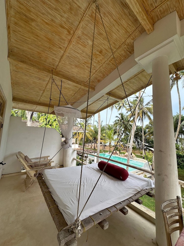 Deep Blue Sea Rental Villa