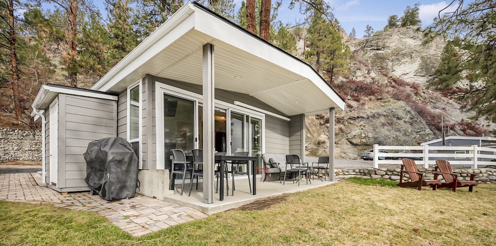 Family Friendly Cottage w Amazing View