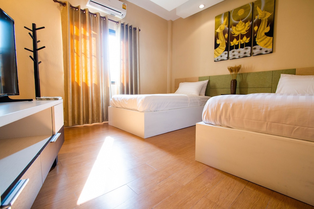 Casa Malee Family Villa