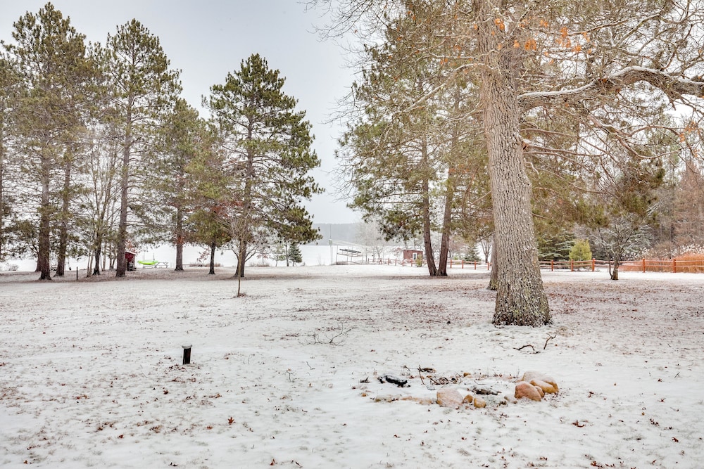 Fish Year-round: Riverfront Cottage in Rhinelander
