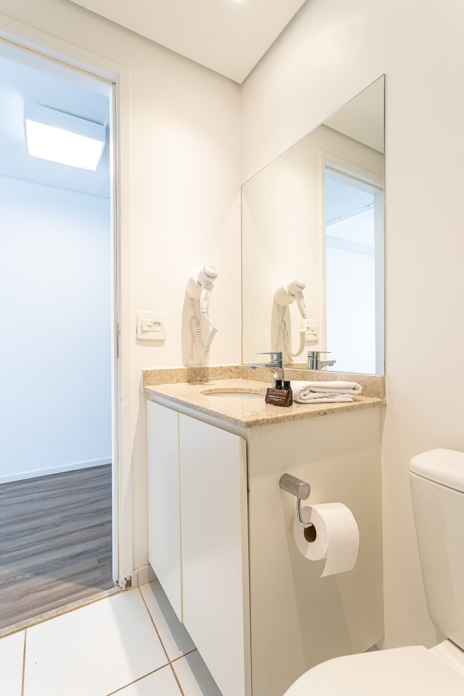 Setin Downtown Genebra by Viva - Apartamentos completos na Bela Vista com piscina