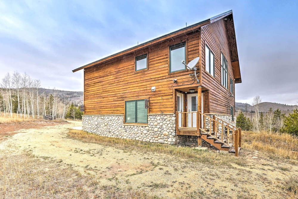 Secluded Granby Mtn Cabin: 75 Acres & Views view 5