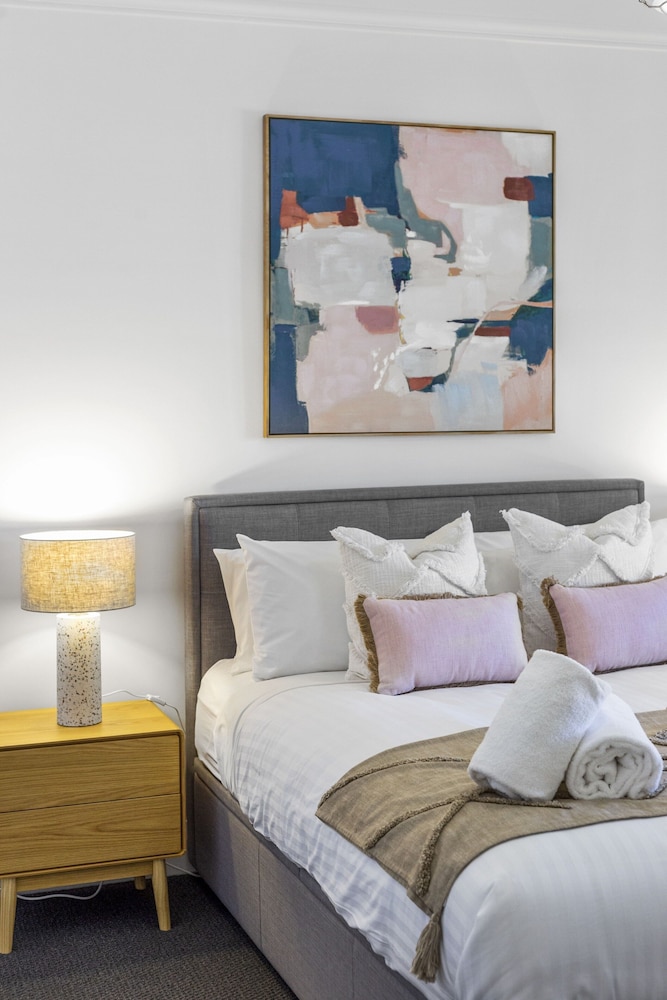 Elegant Art Semi Detached 2-bed Home