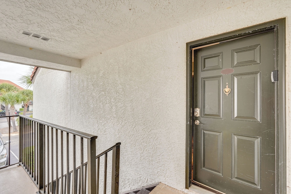 Pool & Beach Trolley Access: PCB Resort Condo!
