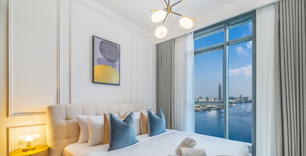 LUX The Dubai Creek Edge Suite