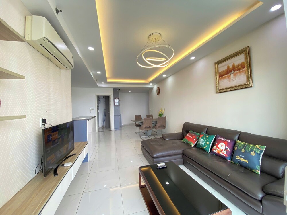 SUNRISE CITY VIEW Residences