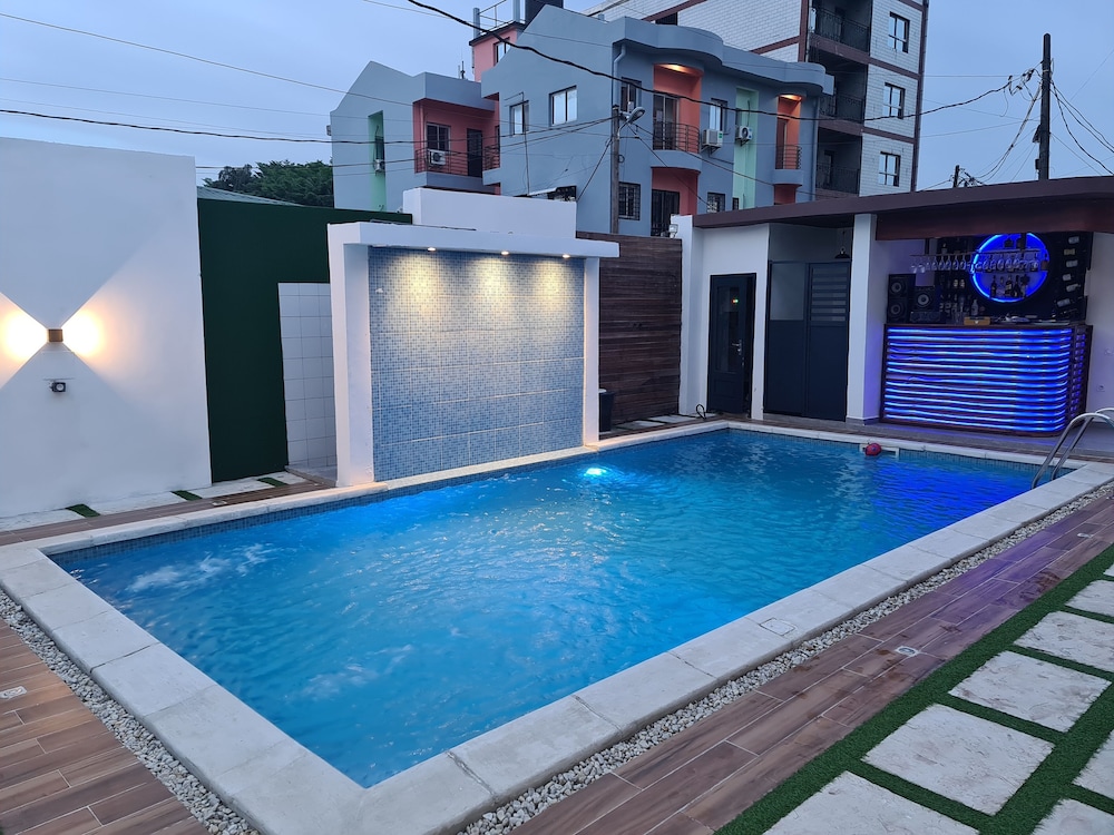 SUNA'A HOME BONAPRISO