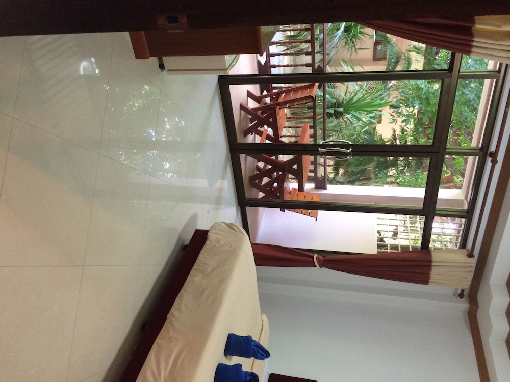 Haad Yao Villa