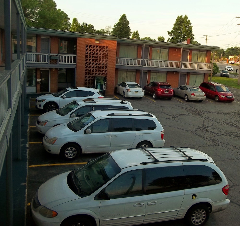 Royal Motel