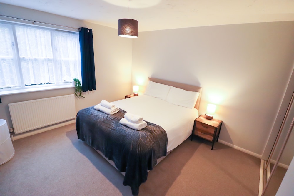 BookedUK New Flat in Bishop's Stortford