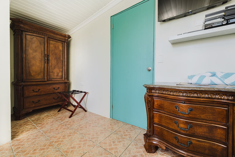 Mangel Halto Aruba one Minute Walk to Beach Apt2