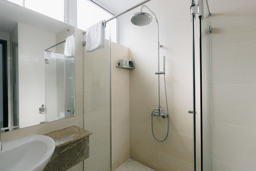 Blue Arch Suites - The Notre Dame Saigon
