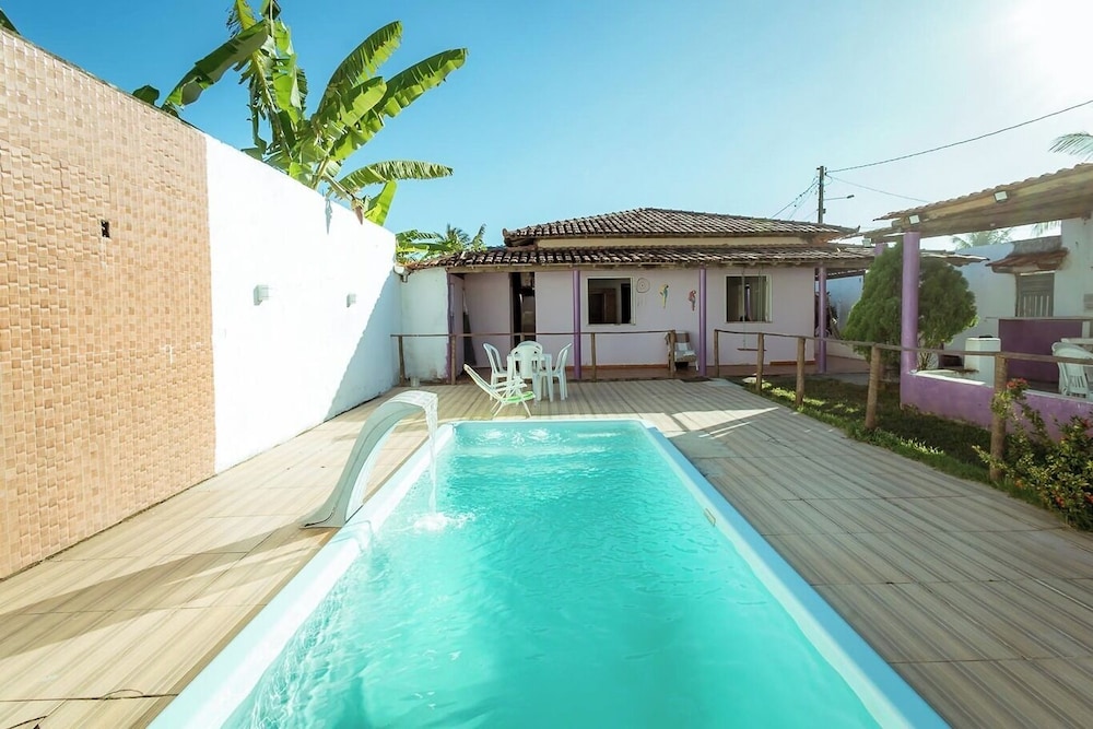 Casa Pet-friendly com Piscina de Frente Para o mar