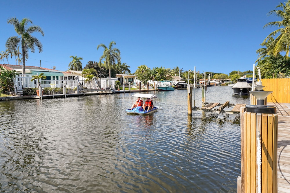 Sunny Waterside A in Dania Beach