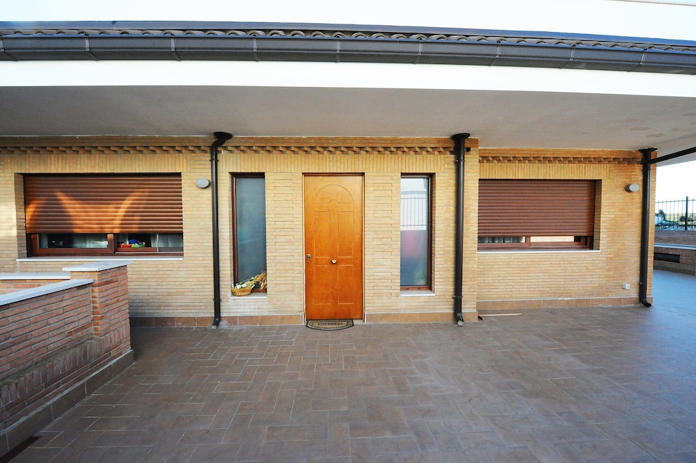 Photo 48
