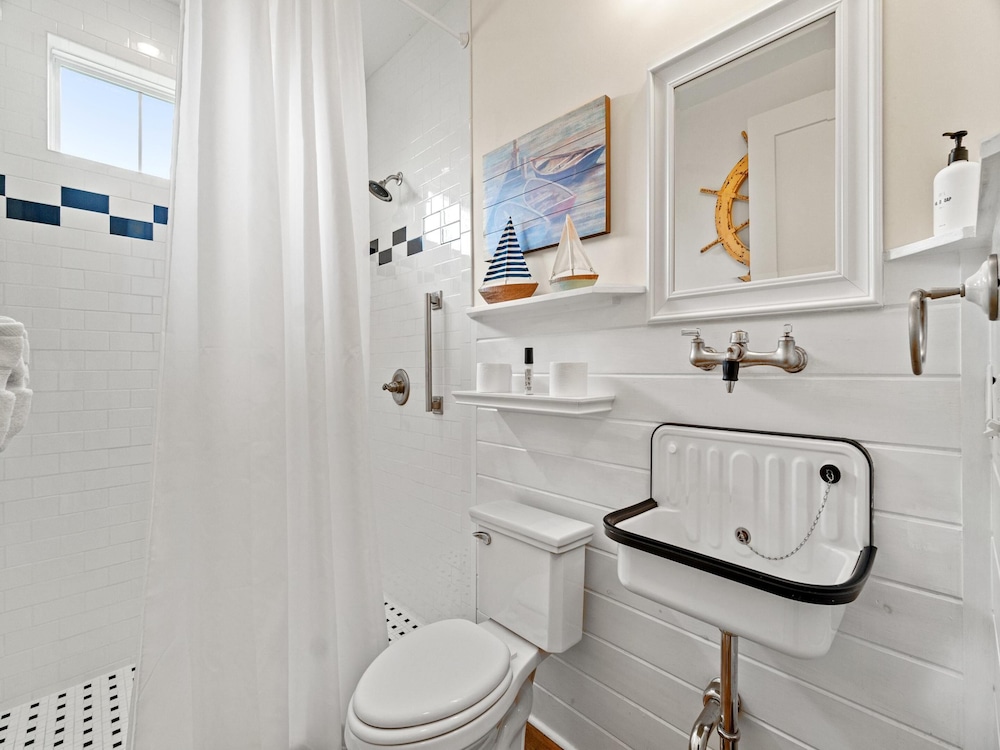 The Pinetree Retreat by Southern Vacation Rentals